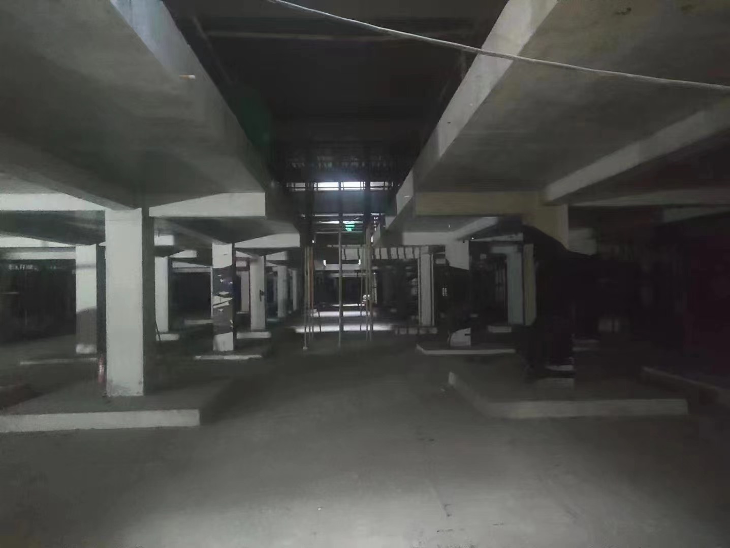 黄石山东又一个上海博普LOFT车库拔地而起